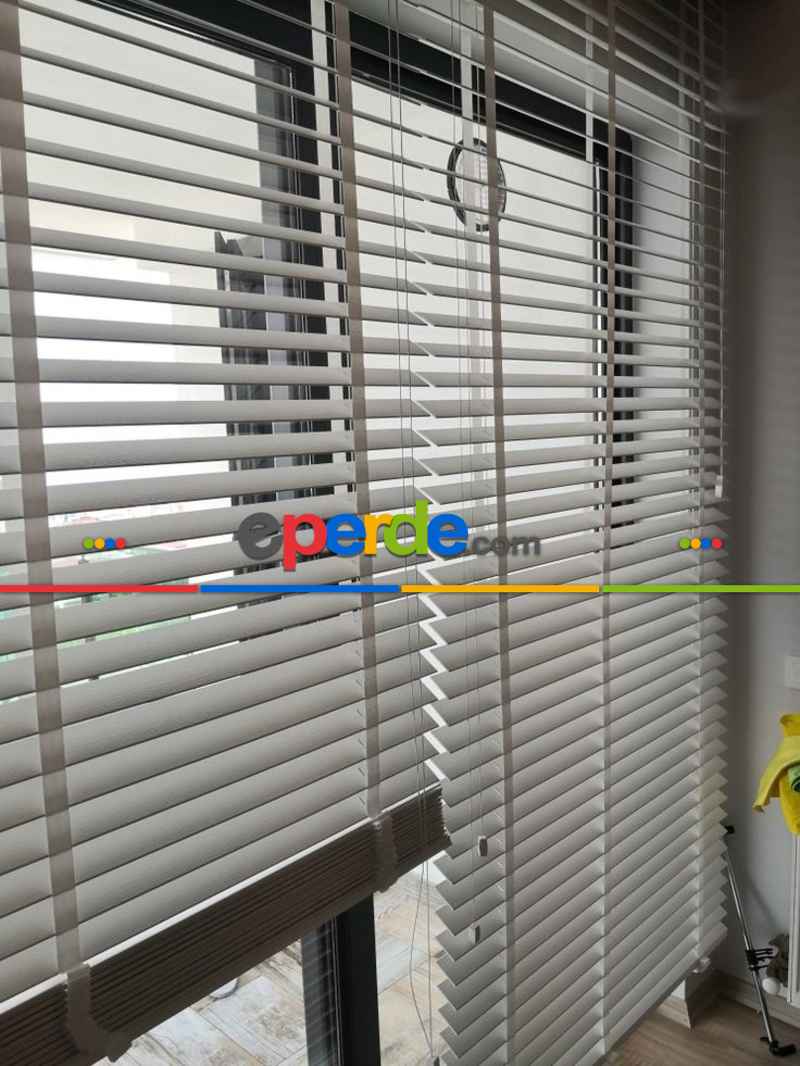 Mutfak 2025 Sezonu - 50 Mm Ahşap Görünümlü Jaluzi Perde - Alev Almaz - Sudan Etkilenmez