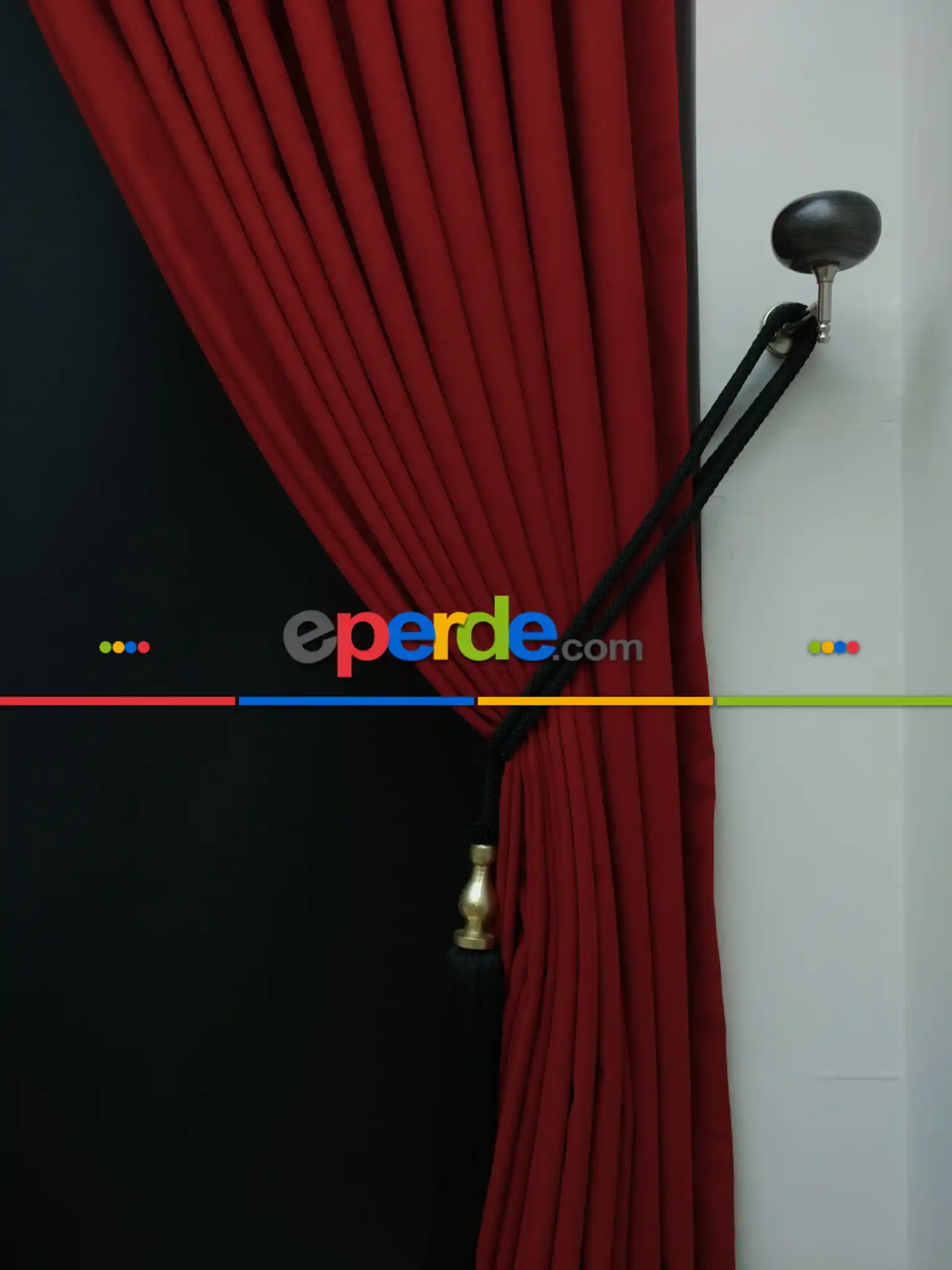 Düz Renk Dökümlü Fon Perde (150)- Kırmızı