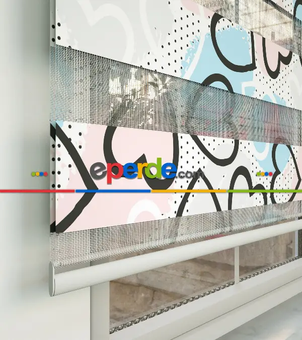 Bebek Odası Zebra -  Kalp Desenli Baskılı Zebra Perde- Çok Renkli