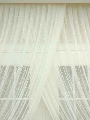 Etek Ucu Desenli Özel Örme Dokulu Kruvaze Ve Düz Model Tül Perde Ekru