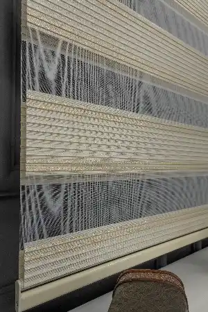 Zebra Perde - Altın Simli Bej Rengi Dar Pileli Zebra Perde