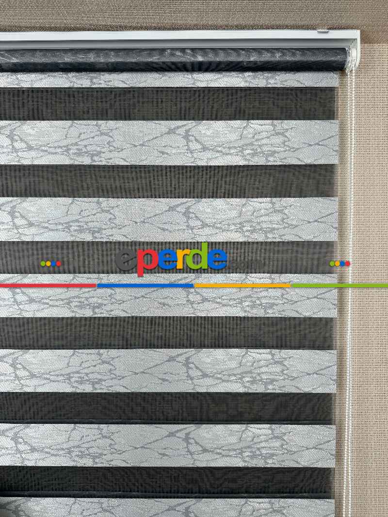 Genç Odası Parlak Gri Mavi Jakar Dokuma Zebra Perde, Standart Metal Kasalı Yüksek Kalite Kornişe Kolay Montaj Seçenekli