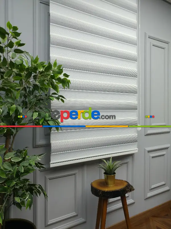 Salon Zebra Perde - 2021 Sezonu - Degrade Renk Geçişli Micro Pileli (pilise) Zebra Perde- Beyaz