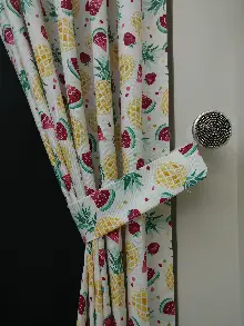 Mutfak - Karpuz-ananas-çilek Desenli Fon Perde (leke Tutmaz )- Kırmızı-Açık Yeşil-Hardal Sarısı