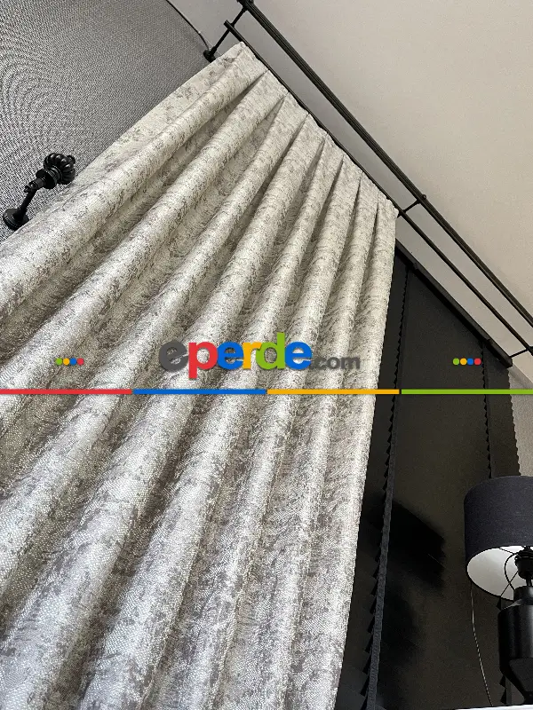 Yatak Odası - PatineDesenli Bej Kahve Desenli Jakar Fon Perde (180)- Kahve Açık