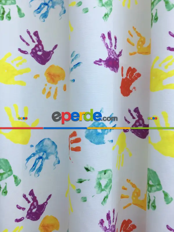 Bebek Odası Fon Perde - Boyalı Eller Baskılı Çocuk Odası Fon Perde - ( Kalın Pamuklu Kumaş)- Yeşil