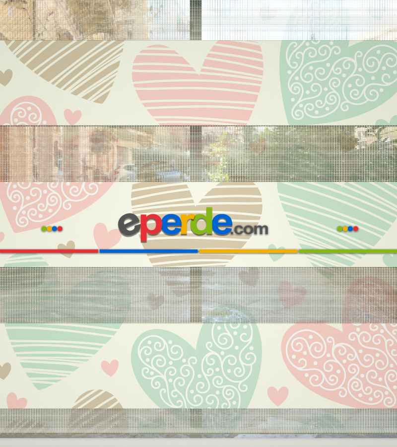 Kalp Desenli Baskılı Zebra Perde- Çok Renkli