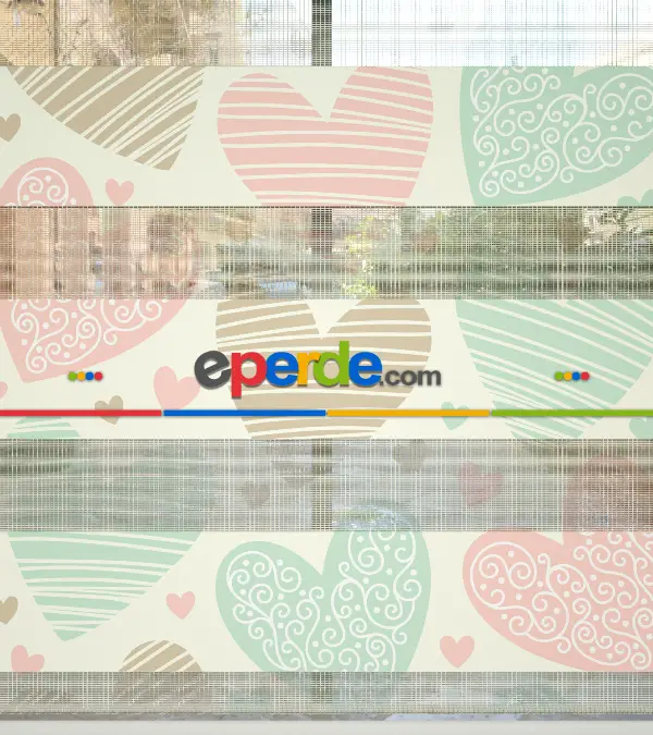 Kalp Desenli Baskılı Zebra Perde- Çok Renkli