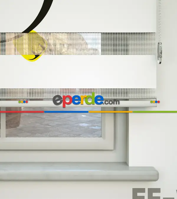 Sevimli Penguen Desenli Özel Baskılı Zebra Perde- Çok Renkli