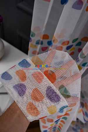 Hazır Ölçülü Petek Zemin Turuncu Ve Lacivert Renkli Geometrik Desenli Grek Baskılı Tül Perde