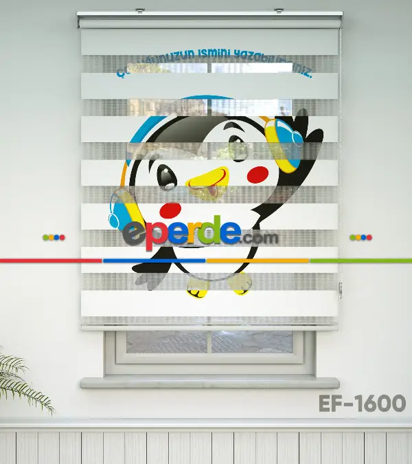 Sevimli Penguen Desenli Özel Baskılı Zebra Perde- Çok Renkli