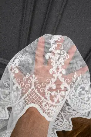 Taç Tül Perde - Taç Desenli Tül - Avangart Brode İşlemeli Sıra Motif Desen - Salon Tül Perde
