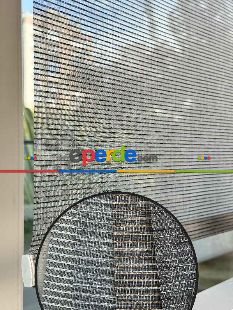 Siyah Çizgili Tül Stor Perde, Standart Metal Kasalı Yüksek Kalite Kornişe Kolay Montaj Seçenekli