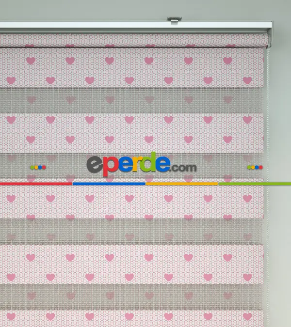 Bebek Odası Zebra -  Kalp Desenli Baskılı Zebra Perde- Pembe