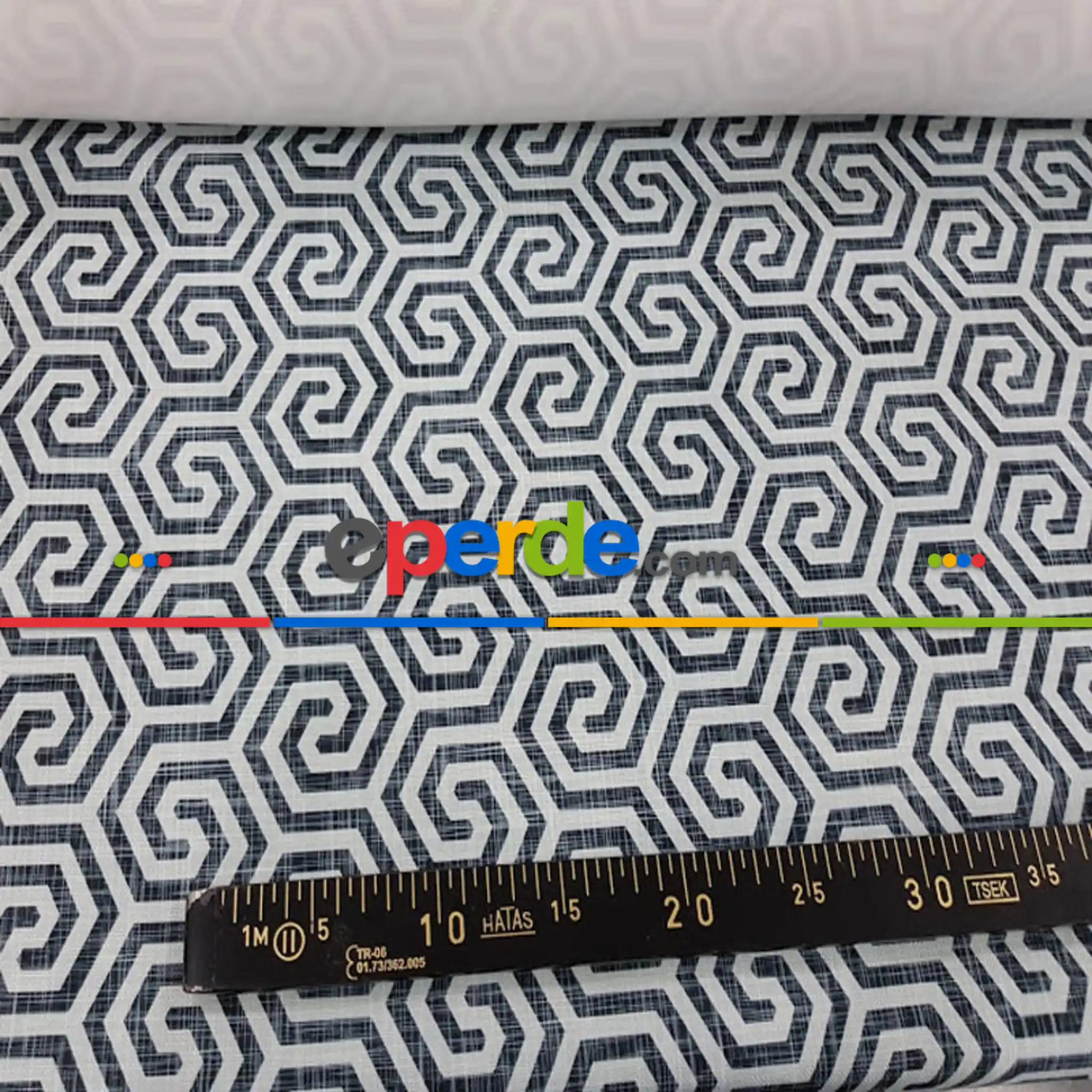 Salon Fon - Geometrik Sarmal Desenli Fon Perde Evm1124 Kumaşı Kalındır Duck Bezi Değildir- Beyaz