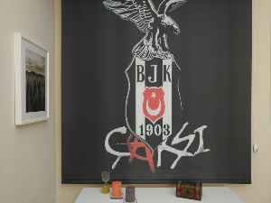 Bjk Taraftar Beşiktaş Baskılı Stor Perde- Siyah-Kırmızı-Beyaz