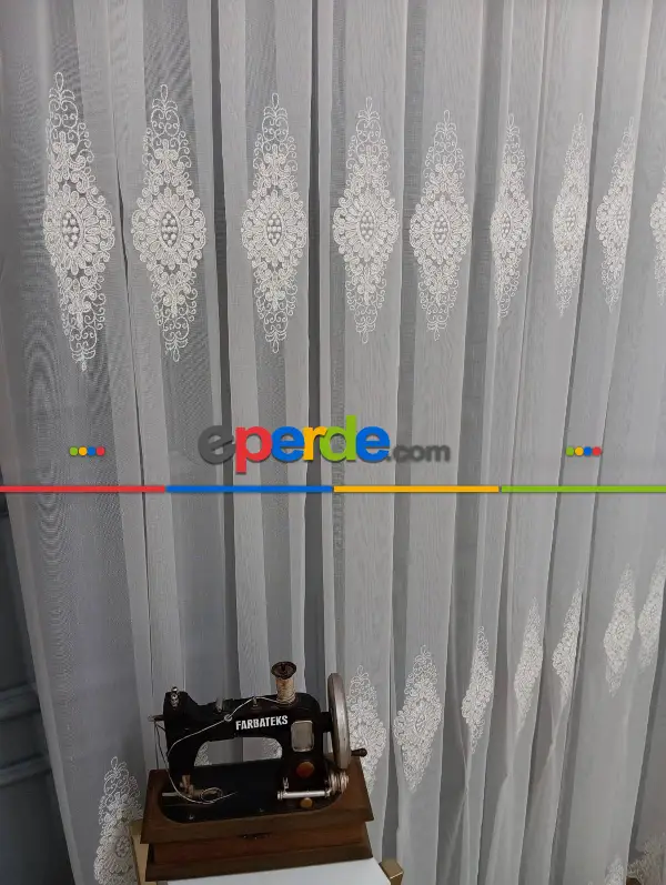 Yatak Odası Tül - Taç Nakışlı Kort Damask Salon Model Tarz Tasarım Pirime Exculusive