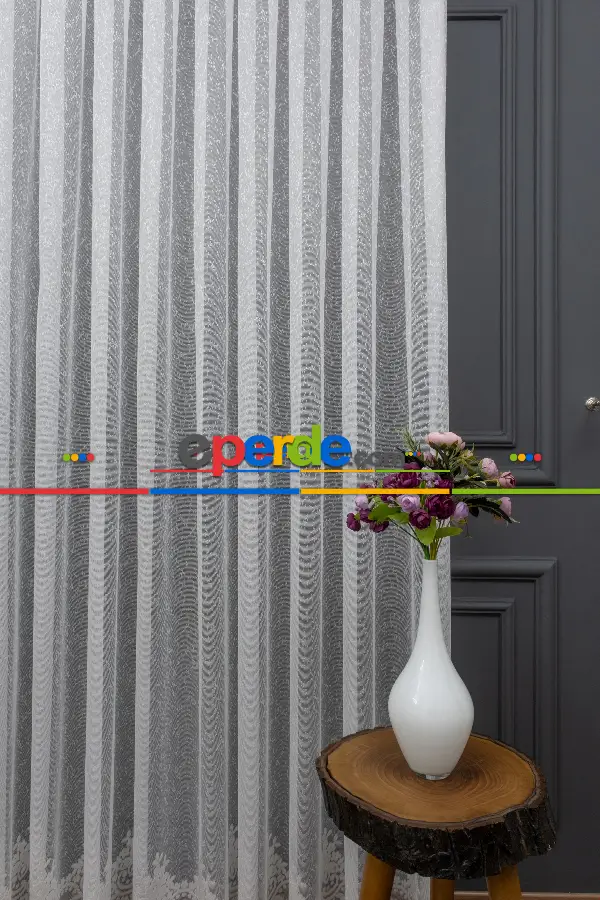 %50 İndirimli Hazır Ölçülü Etek Ucu Damask Desenli Örme Tül Perde