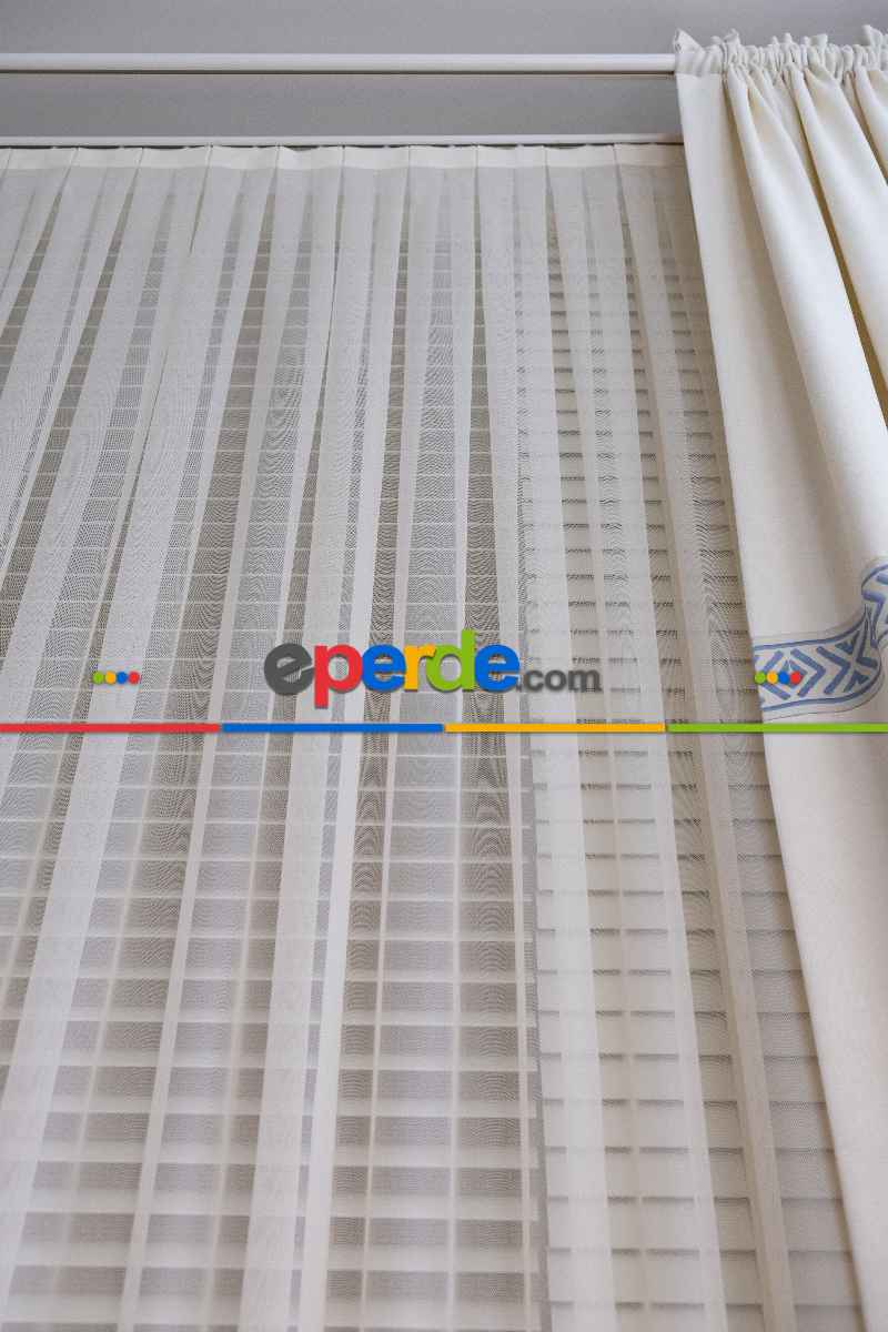 Bebek Odası Tül Perde - Krem Düz Tül Perde Grek Zemin