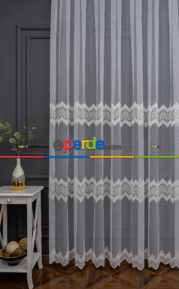 Brillant Tül Perde - Desenli Tül - Geometrik Etek Ucu Ve Ara Bantlı İşlemeli Alto Desen Ekru Tül Perde