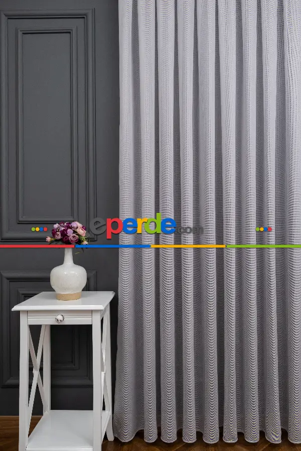 Yatak Odası - Açık Gri Renkli Kedi Tırmalamalarına Dayanaklı Tül Perde