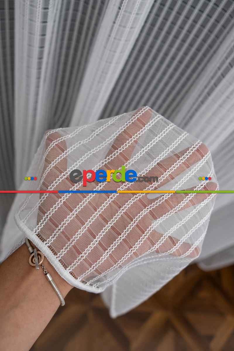 Mini Kare Silver Gümüş Tasarım Sırma Çizgili Tül