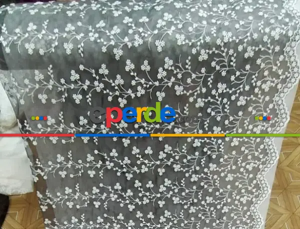 Antrasit Degrade Geçişli Etek Ucu Minik Papatya Desenli İşlemeli Tül