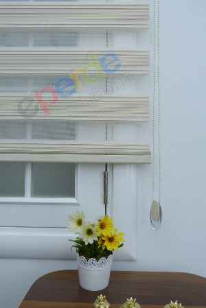 Simli Krem Yarım Plise Zebra Perde- Krem