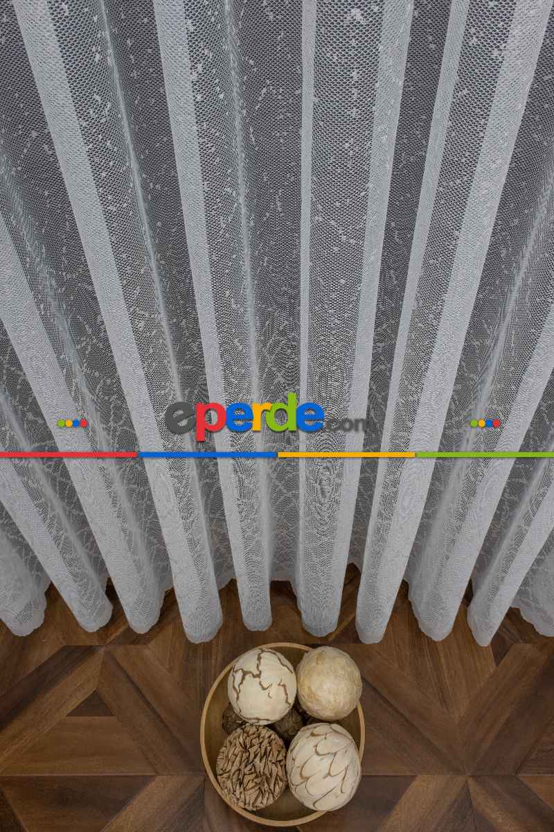 Etek Ucu Örme Desenli Tül - Ekru