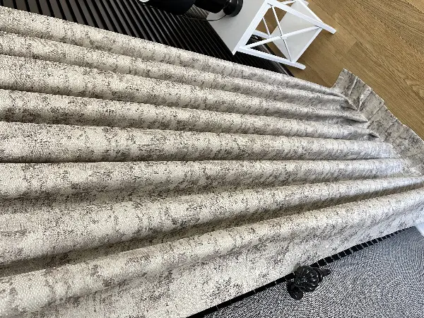 Patine Desenli Bej Açık Kahve Desenli Jakar Fon Perde (285 En)- Kahve Açık