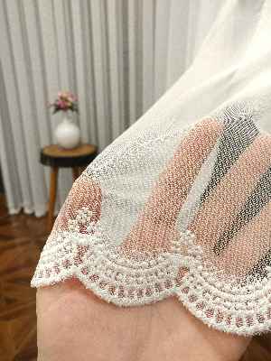 Salon Ütü İstemez - Grek Zemin Etek Ucu Nakışlı İşlemeli Tül- Ekru