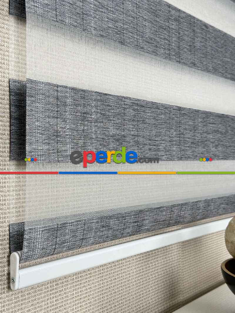 Genç Odası Gri Jakar Dokuma Zebra Perde, Standart Metal Kasalı Yüksek Kalite Kornişe Kolay Montaj Seçenekli