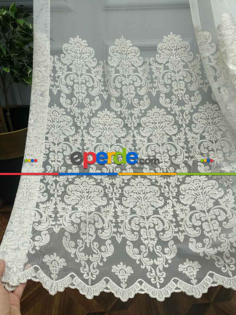 Oturma Odası - Eteği Duble Nakış İşlemeli Lüx Tül Perde Ikon 2021- Krem-altın Simli