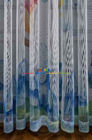 Hazır Ölçülü Petek Zemin Turuncu Ve Mavi Renkli Balon Ve Manzara Desenli Grek Baskılı Tül Perde