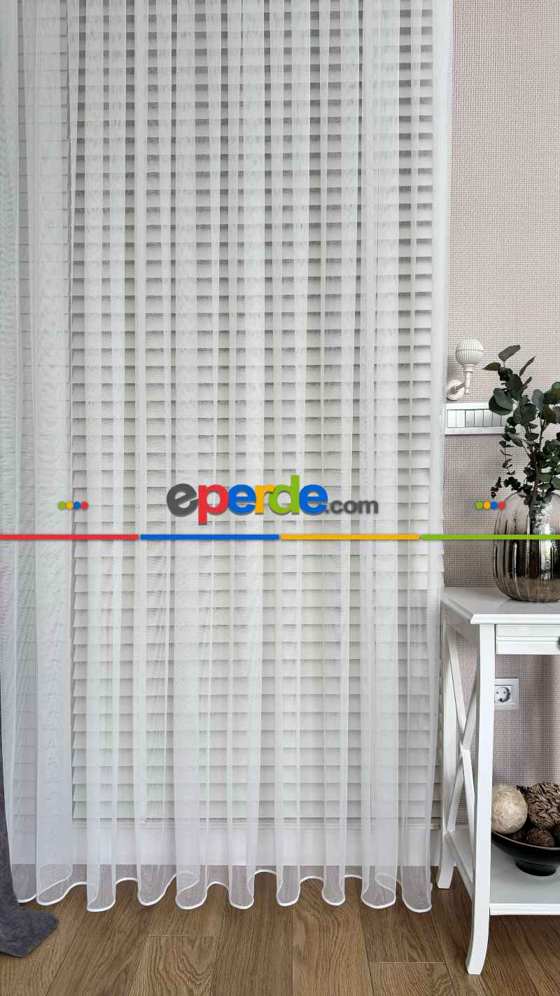 Bebek Odası Tül Perde - Beyaz Grek Zemin Düz Tül Perde - Kurşunlu