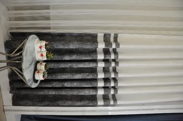 Gri Krem - Patine Desenli 1. Sınıf Jakarlı Pano Fon Perde