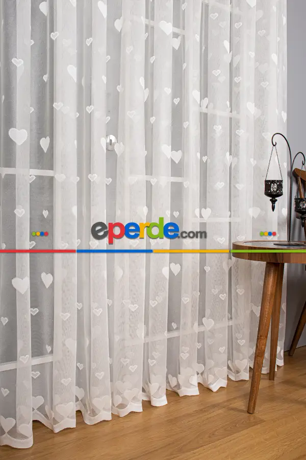 Genç Ve Çocuk Odası Kalp Desenli Tül Perde