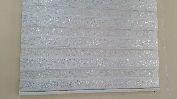 Oturma Odası - Jakarlı Zebra Perde- Beyaz-gümüş Simli