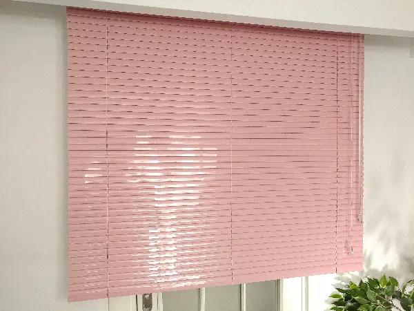 Nova Alamunyum Jaluzi 25 Mm- Pembe Pudra Pembe