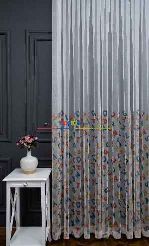 Hazır Ölçülü Petek Zemin Çok Renkli Harfler Desenli Grek Baskılı Tül Perde