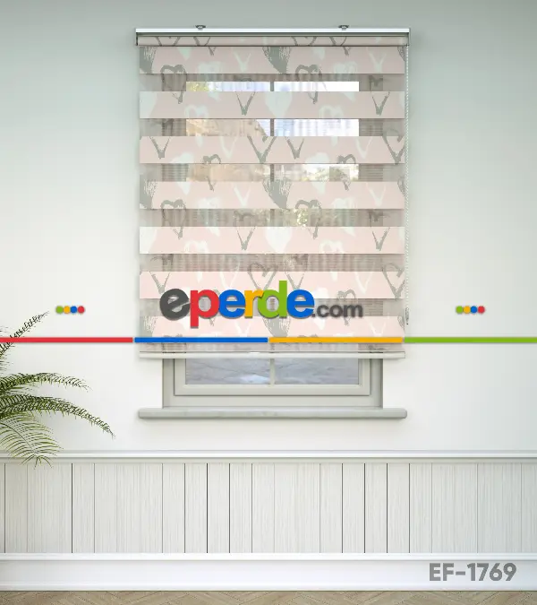 Çocuk Odası Zebra - Kalp Desenli Baskılı Zebra Perde- Çok Renkli