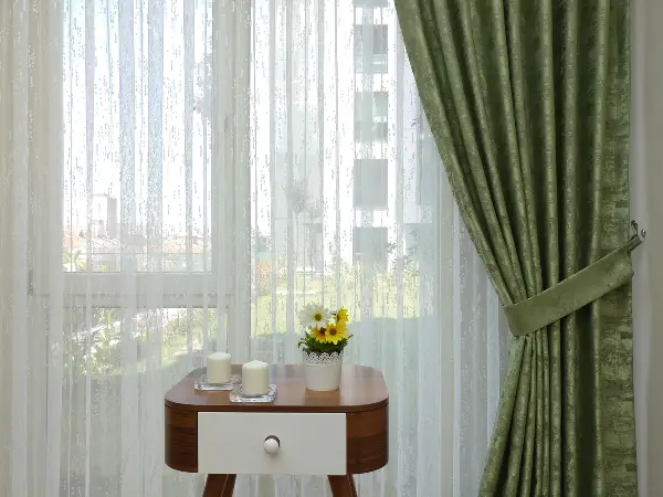 Patinedesenli Fıstık Yeşili - Katyonik Jakar Fon Perde- Fıstık Yeşili