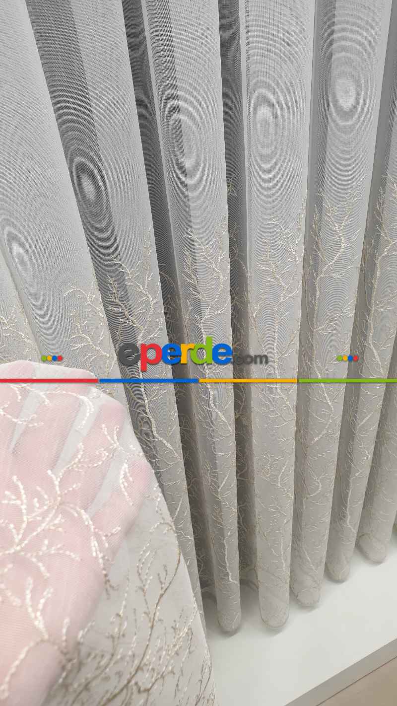 Oturma Odası - Selvi Ağaç Desenli İşlemeli Tül Perde - Krem