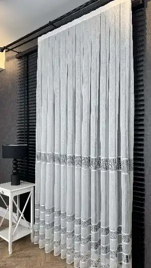 Gri Beyaz Bambu Bantlı Düz Tül Perde
