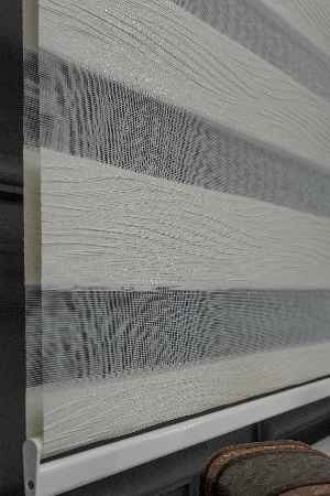 Zebra Perde -simli Kırık Pileli Zebra Perde