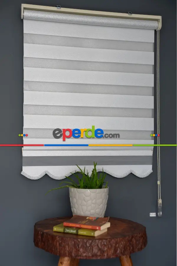 Halim Perdesan Sm-400 Beyaz & Gümüş Yaldız Renk Etekli Veya Eteksiz Zebra Stor Perde