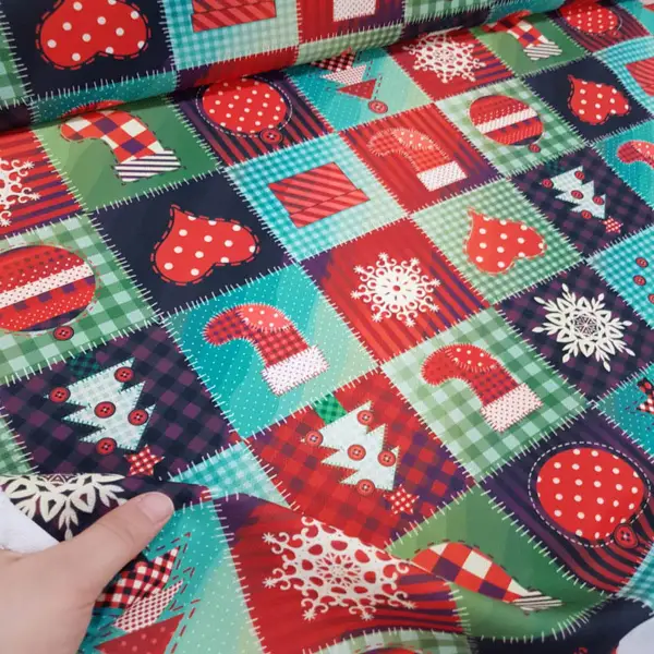 Yılbaşı Desenli Fon Perde K731 Kumaşı Kalındır Duck Bezi Değildir.- Siyah-Kahverengi-Beyaz-Krem