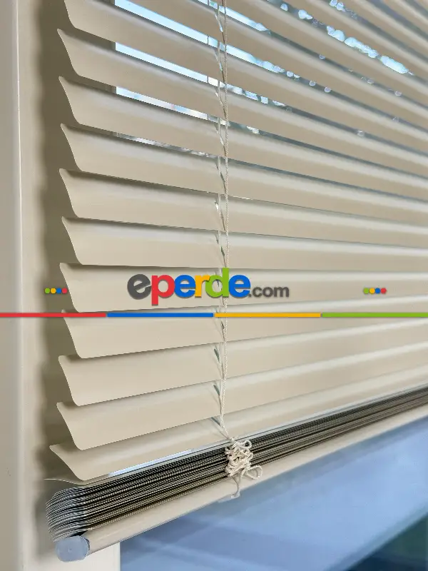 Kemik Rengi Alüminyum Jaluzi Perde - 25mm