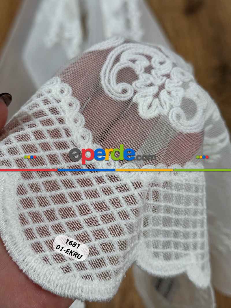 Oturma Odası - Damask Desen Nakışlı Tül Perde - Özel Dokuma Ağır Gramajlı Premium