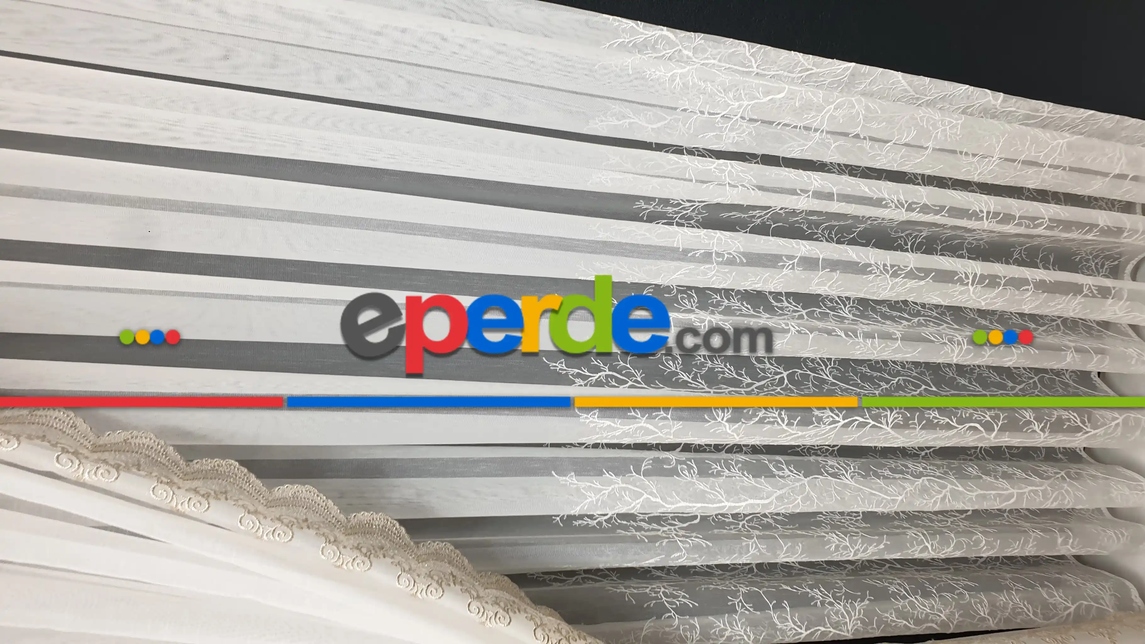 Salon - Selvi İşlemeli Tül Perde- Beyaz